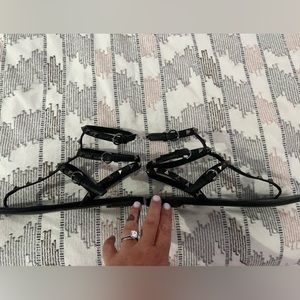 Valentino Black Leather Rockstud Thong Gladiator Sandals Size 41
